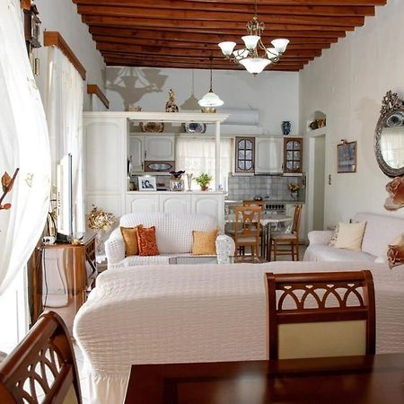 Neoclassical Splendor Unique Experience In Leros Panteli Exterior photo
